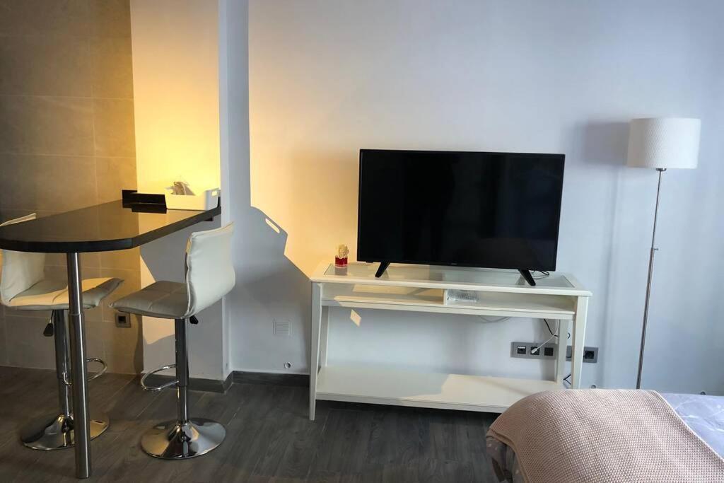 Studio Apartment In Ardales, Cerca El Caminito Del Rey Y Embalses Eksteriør bilde